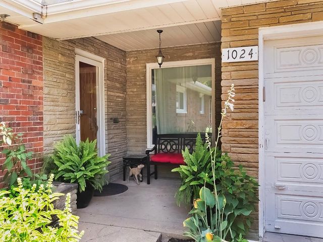 1024 Knollwood Rd, New Kensington, PA 15068