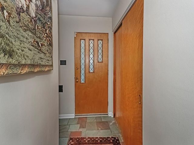 1024 Knollwood Rd, New Kensington, PA 15068