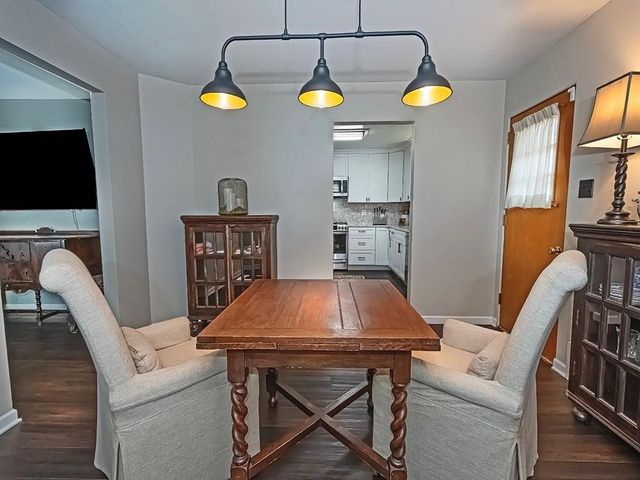 1024 Knollwood Rd, New Kensington, PA 15068
