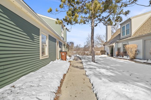 1830 Nemoke Trail, Haslett, MI 48840