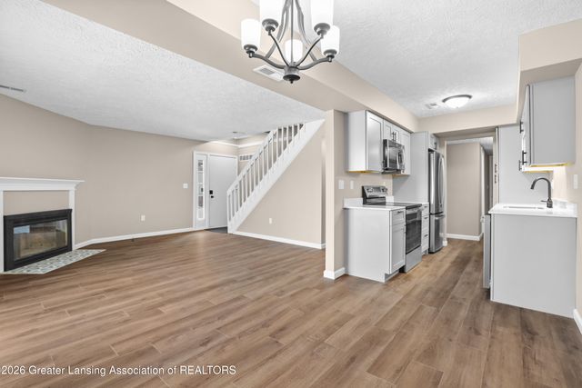 1830 Nemoke Trail, Haslett, MI 48840