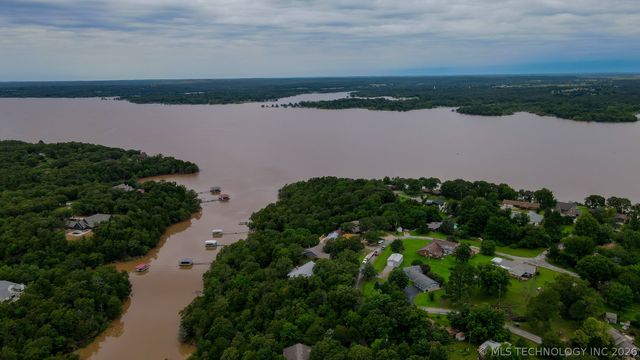 533 W Woodland Drive, Cleveland, OK 74020