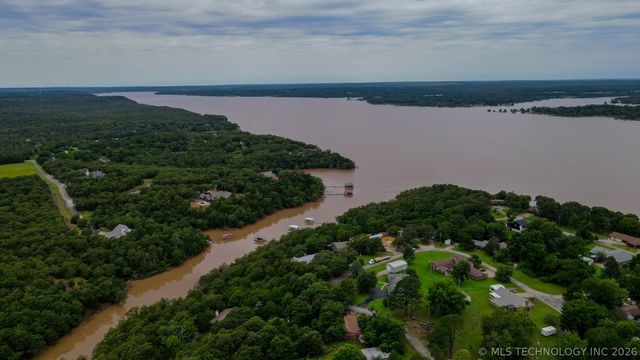 533 W Woodland Drive, Cleveland, OK 74020