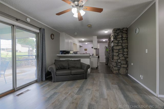 533 W Woodland Drive, Cleveland, OK 74020
