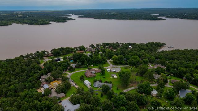 533 W Woodland Drive, Cleveland, OK 74020