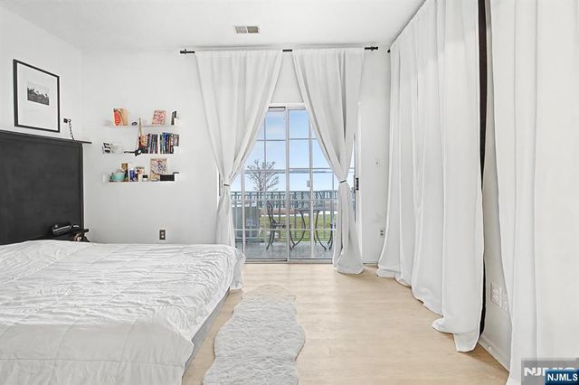 111 Cottonwood Street, Jersey City, NJ 07305