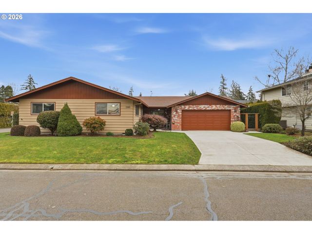 1145 Nw SUNNYWOOD Ct, Mc Minnville, OR 97128