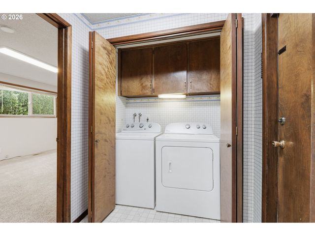 1145 Nw SUNNYWOOD Ct, Mc Minnville, OR 97128