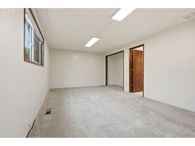 1145 Nw SUNNYWOOD Ct, Mc Minnville, OR 97128