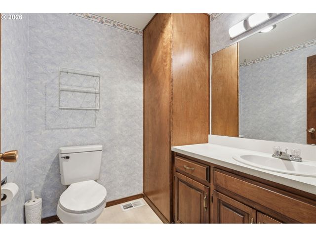 1145 Nw SUNNYWOOD Ct, Mc Minnville, OR 97128