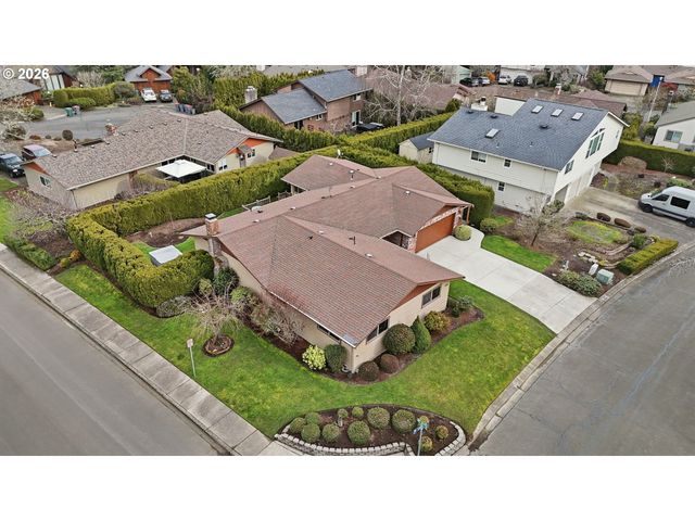 1145 Nw SUNNYWOOD Ct, Mc Minnville, OR 97128