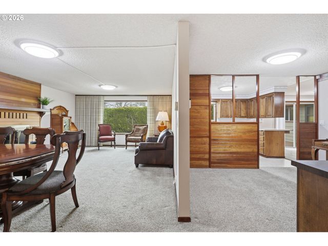 1145 Nw SUNNYWOOD Ct, Mc Minnville, OR 97128