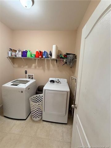 940 Pecan Grove Loop, Hope Mills, NC 28348