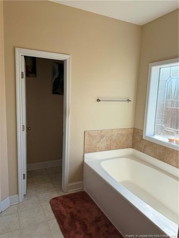 940 Pecan Grove Loop, Hope Mills, NC 28348