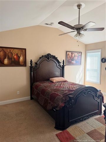 940 Pecan Grove Loop, Hope Mills, NC 28348