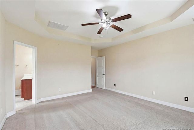 940 Pecan Grove Loop, Hope Mills, NC 28348