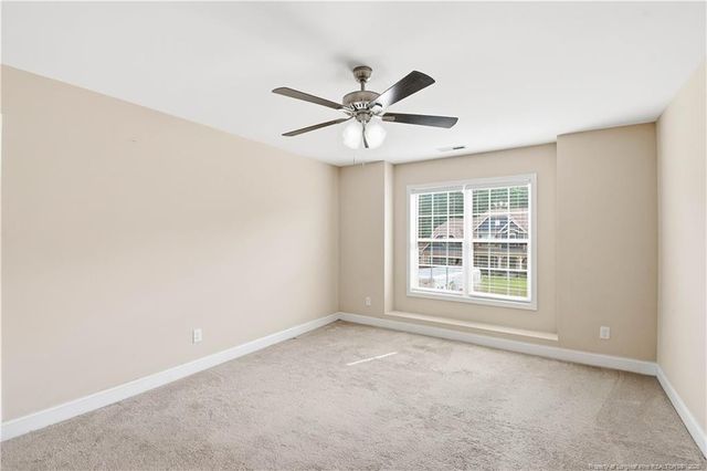 940 Pecan Grove Loop, Hope Mills, NC 28348