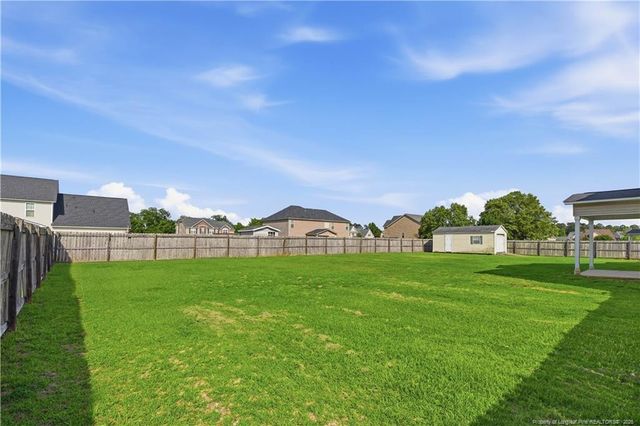 940 Pecan Grove Loop, Hope Mills, NC 28348