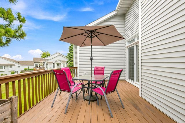 10970 Kiawah Drive, Eden Prairie, MN 55344