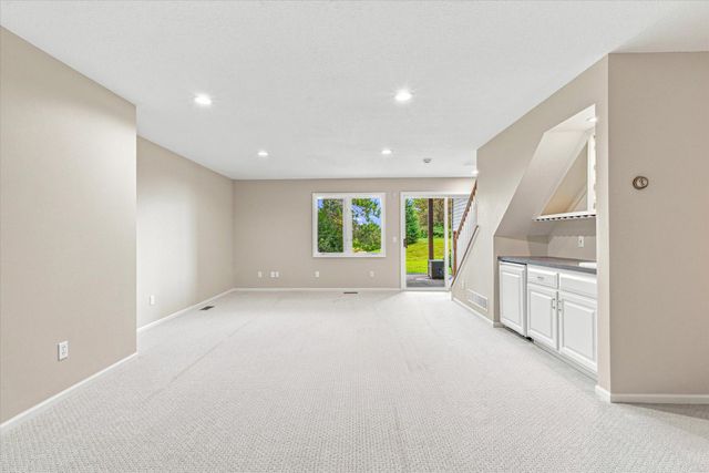 10970 Kiawah Drive, Eden Prairie, MN 55344