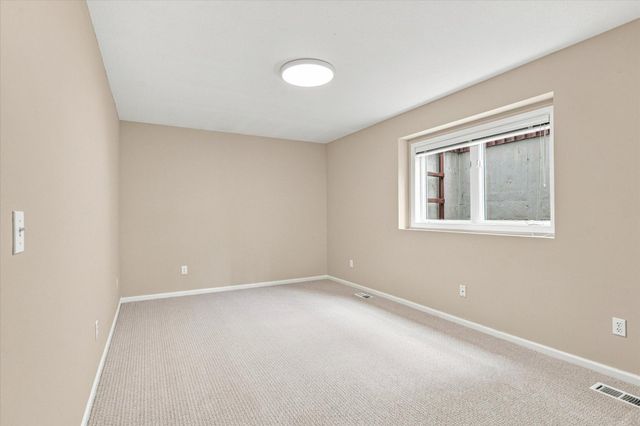 10970 Kiawah Drive, Eden Prairie, MN 55344