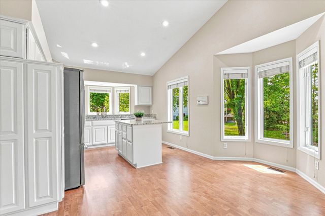 10970 Kiawah Drive, Eden Prairie, MN 55344