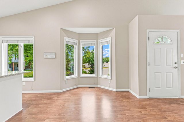 10970 Kiawah Drive, Eden Prairie, MN 55344