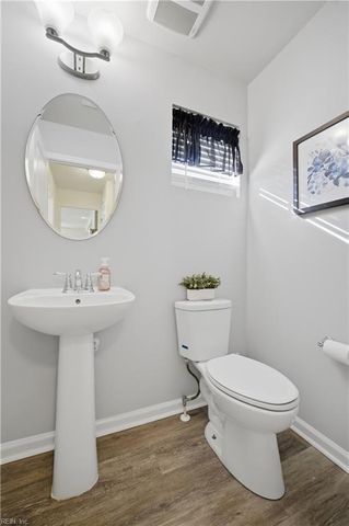 1617 Banff CT, Chesapeake, VA 23320