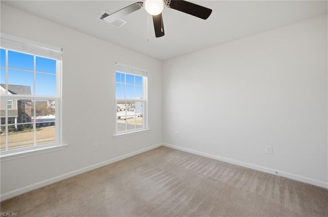 1617 Banff CT, Chesapeake, VA 23320