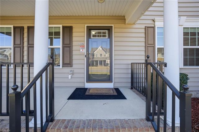 1617 Banff CT, Chesapeake, VA 23320