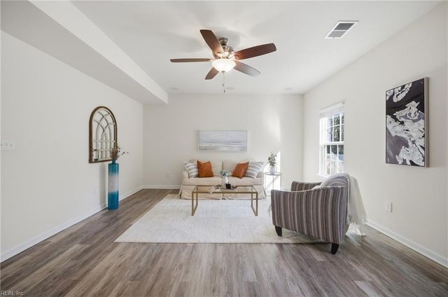 1617 Banff CT, Chesapeake, VA 23320