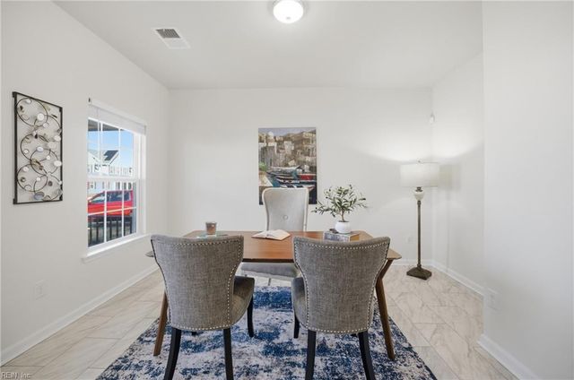 1617 Banff CT, Chesapeake, VA 23320