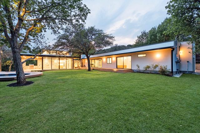 100 Redbud TRL, West Lake Hills, TX 78746