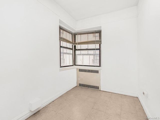 860 Grand Concourse 1i, Bronx, NY 10451
