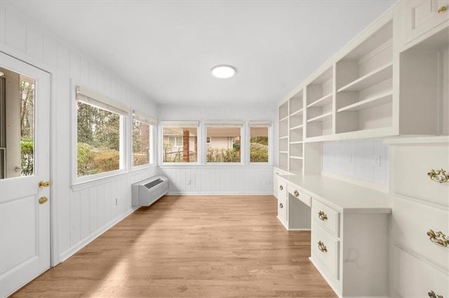 4890 High Point Road, Sandy Springs, GA 30342