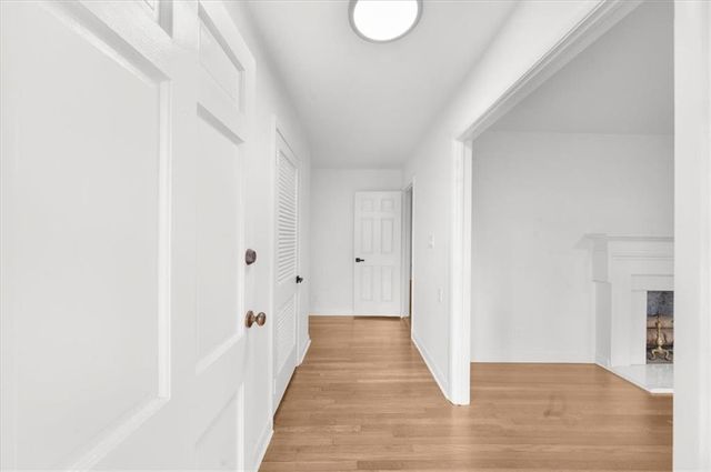 4890 High Point Road, Sandy Springs, GA 30342