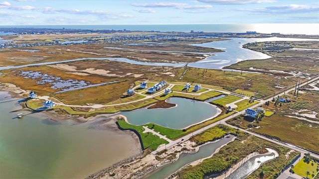 10902 Egrets Nest, Galveston, TX 77554