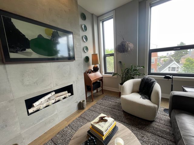 2848 N DAMEN Avenue 3, Chicago, IL 60618