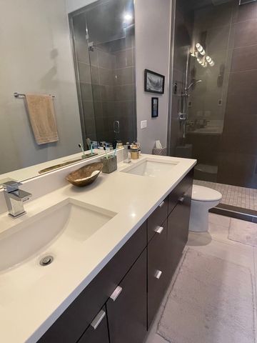 2848 N DAMEN Avenue 3, Chicago, IL 60618