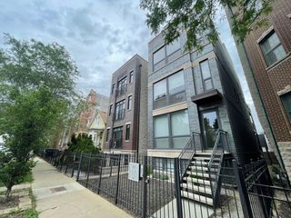 2848 N DAMEN Avenue 3, Chicago, IL 60618
