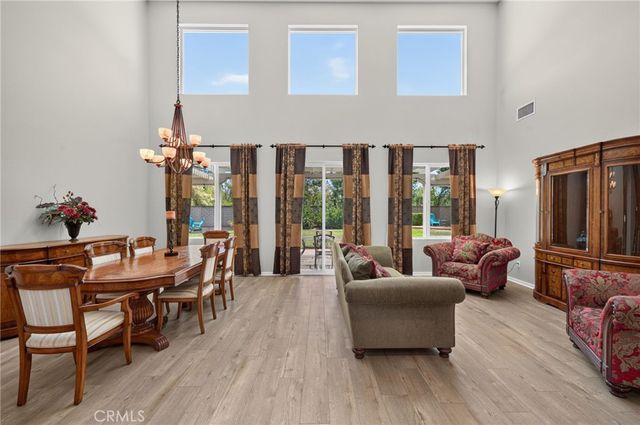 2332 Douglaston, Escondido, CA 92026