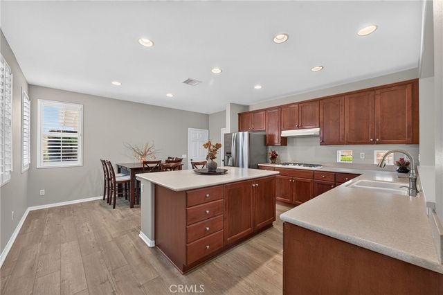 2332 Douglaston, Escondido, CA 92026