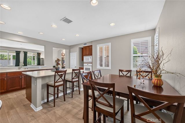 2332 Douglaston, Escondido, CA 92026