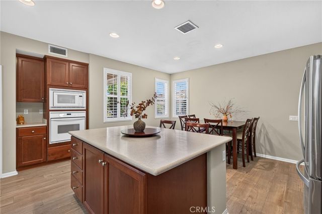 2332 Douglaston, Escondido, CA 92026