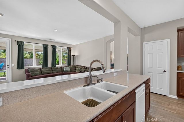 2332 Douglaston, Escondido, CA 92026