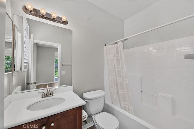 2332 Douglaston, Escondido, CA 92026