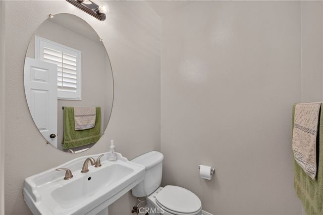2332 Douglaston, Escondido, CA 92026