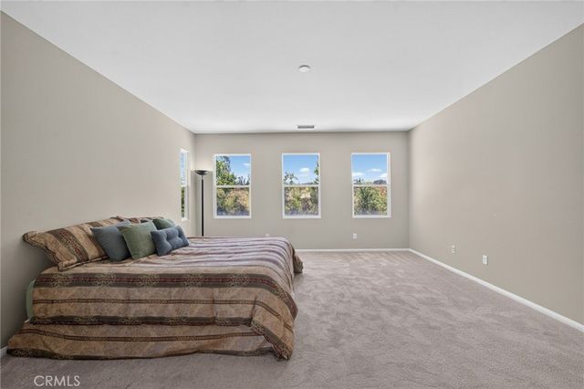 2332 Douglaston, Escondido, CA 92026