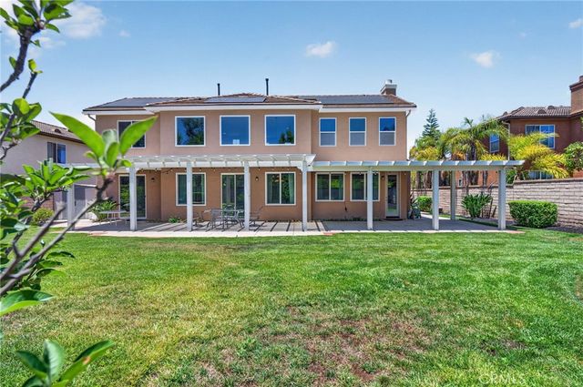 2332 Douglaston, Escondido, CA 92026