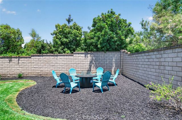 2332 Douglaston, Escondido, CA 92026